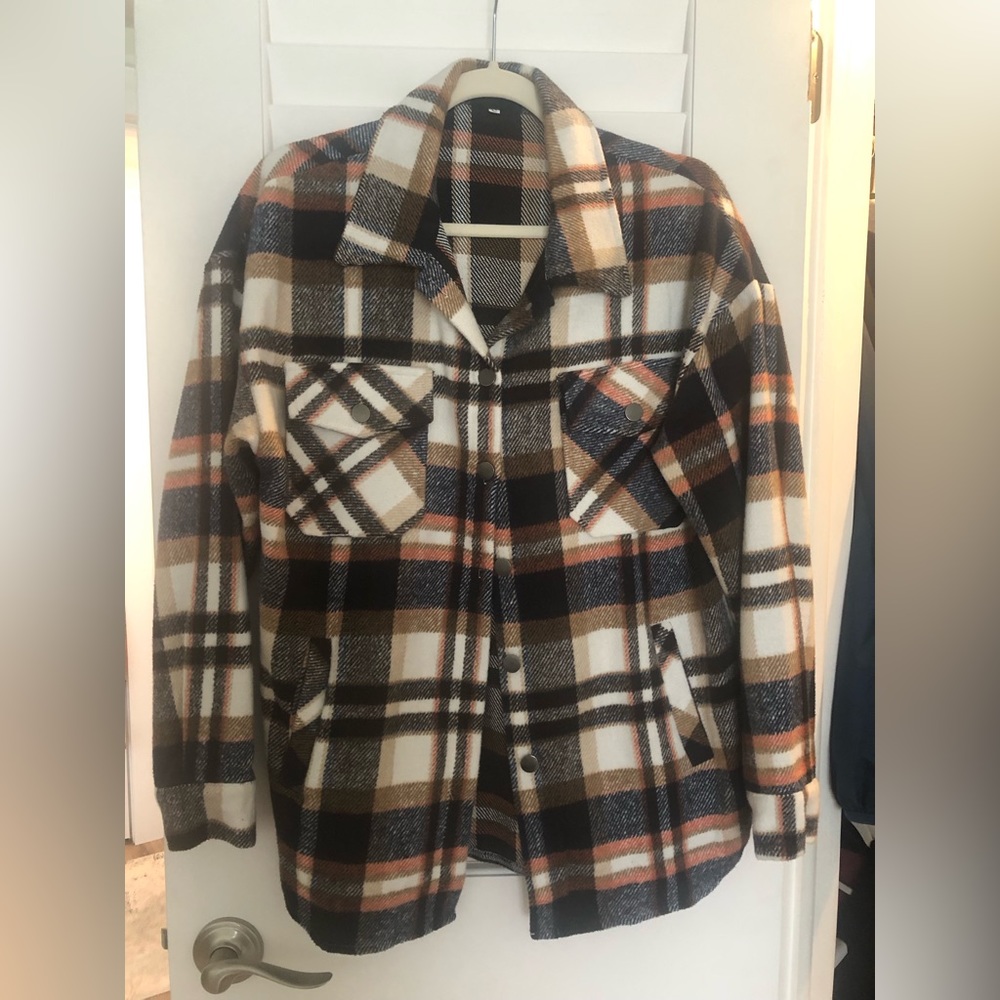Women’s flannel button down shirt